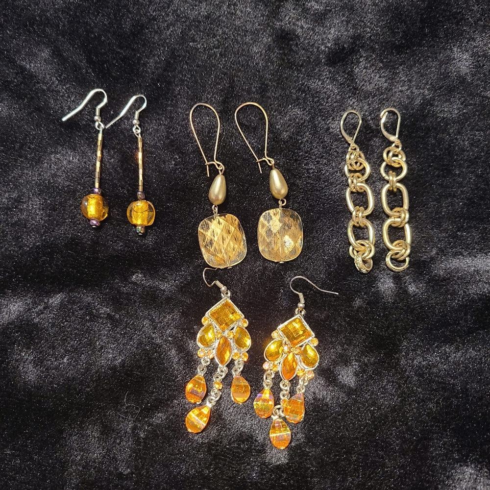 **SALE** Earring bundle of 4 pairs